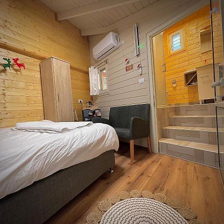 شقة Vida Bhermon 2, One Small Wooden Cabin مجدل شمس المظهر الخارجي الصورة